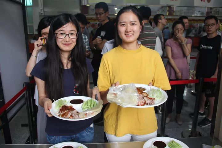美食佳節(jié)，華麗綻放 ——天津鐵三院健力源餐廳舉辦美食節(jié)活動(dòng)