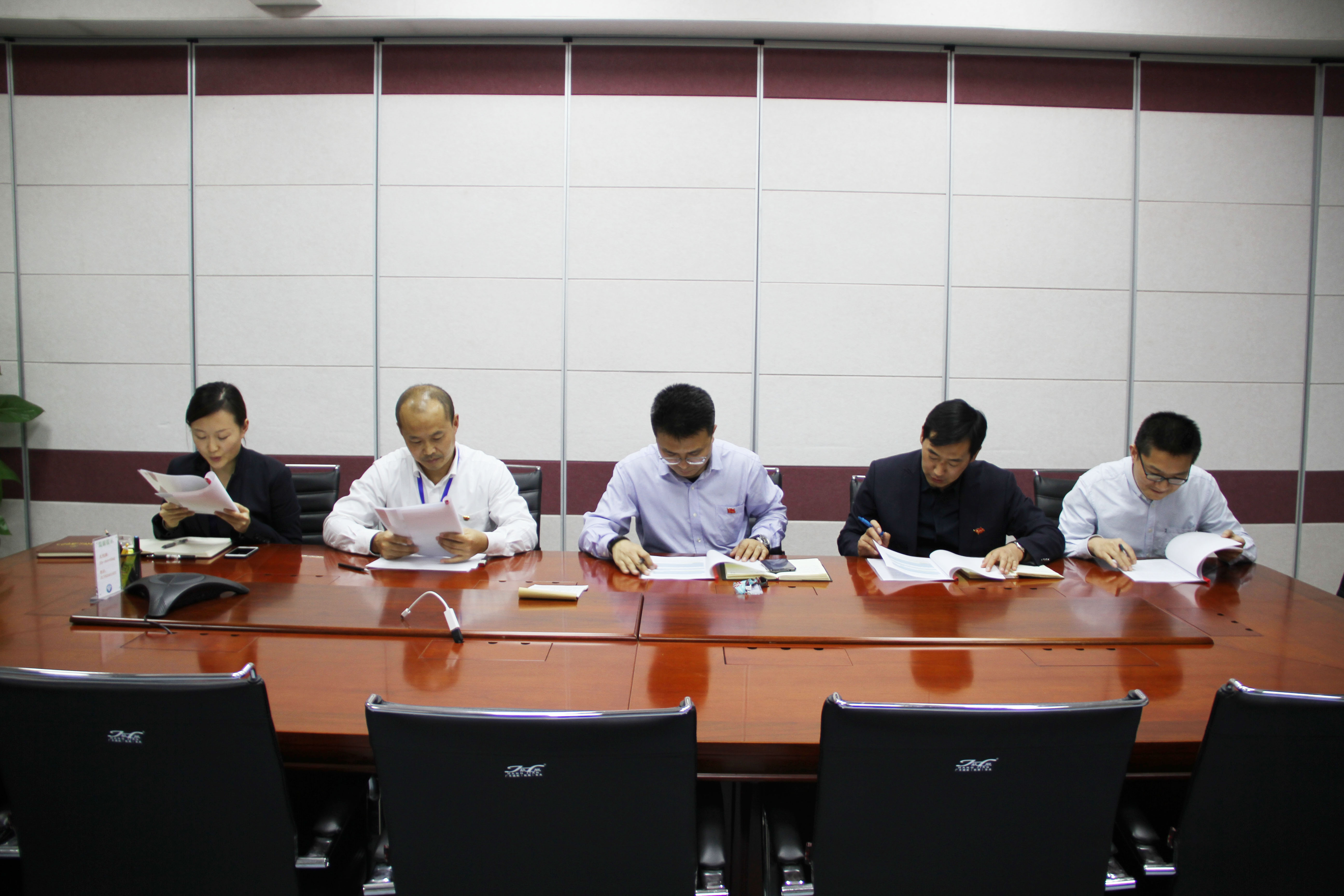 不忘初心，牢記使命——公司黨支部組織黨員學(xué)習(xí)十九大精神